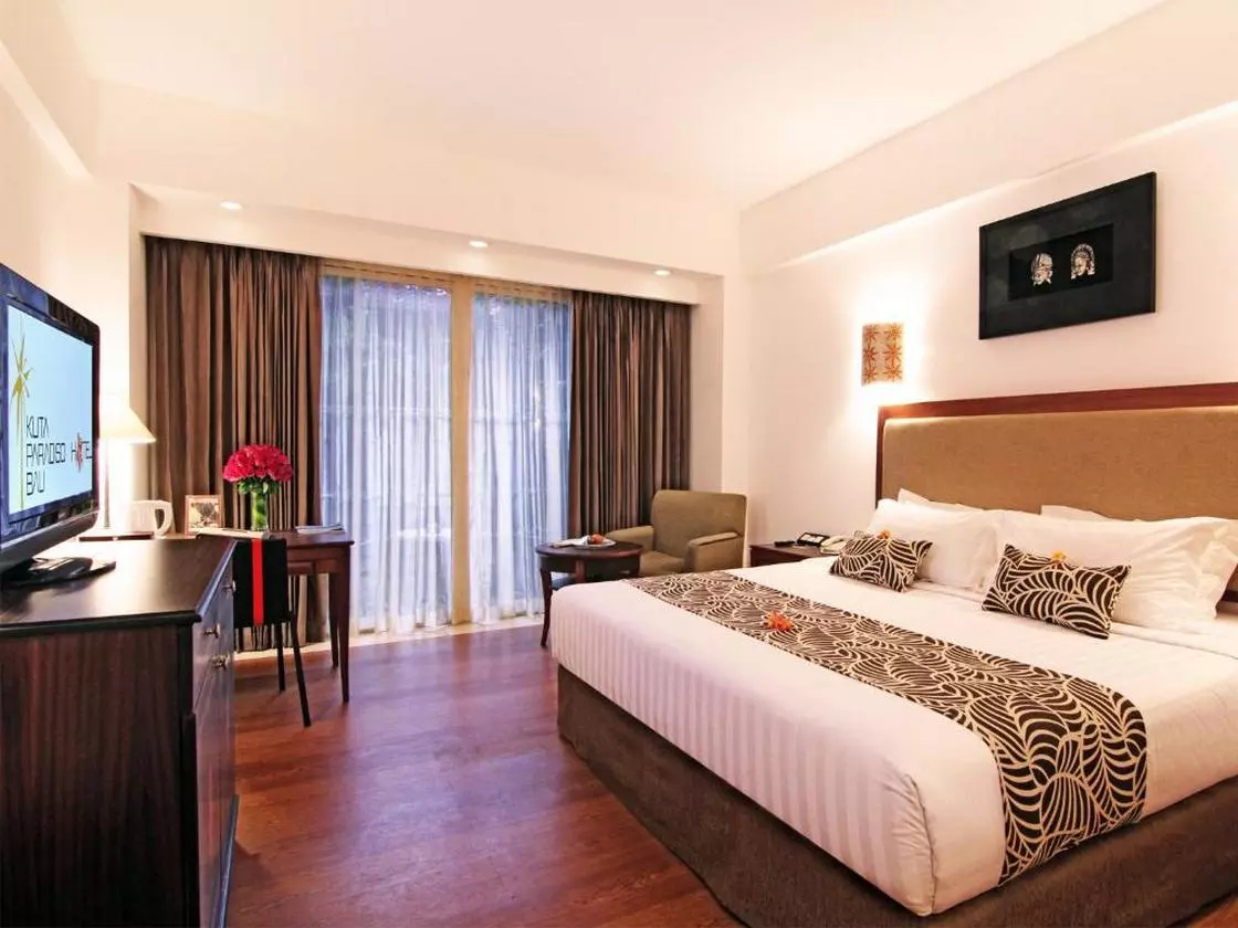 KUTAPARADISSO_SHABAVIZ (7).jpg